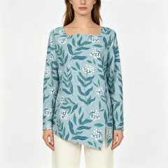 Women's Square Neck Top With Split Hem thumbnail 1
