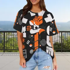 Round Neck Loose T-Shirts thumbnail 1