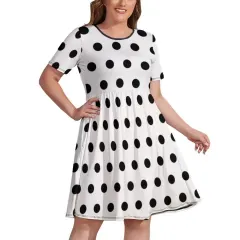 Plus Size Short-Sleeve Swing Dress With Pockets thumbnail 4
