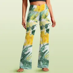 Women's V-Crossover High Waisted Flare Leggings thumbnail 1