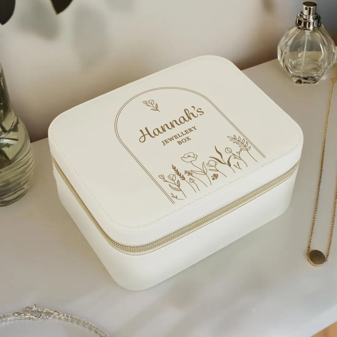 Floral Arch Travel Jewellery Box, Custom Name Jewellery Case Gift for Mum or Mom — photo 3
