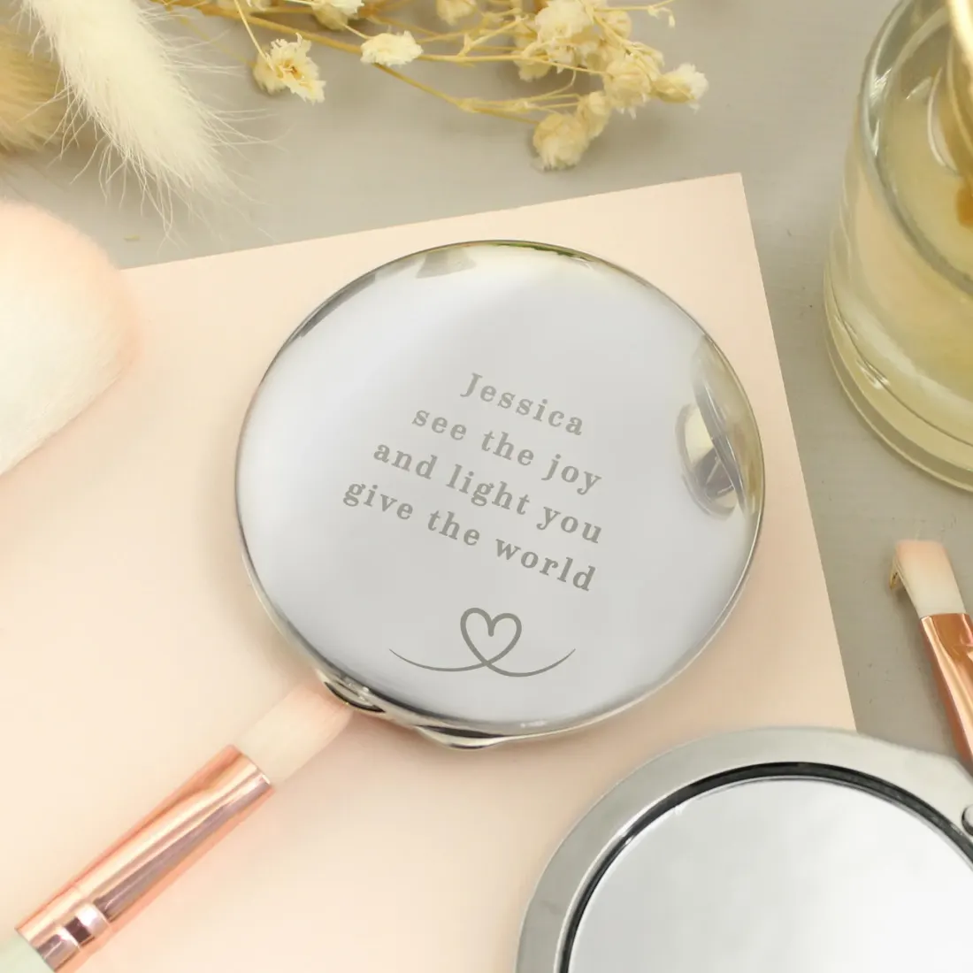 Custom Heart Round Compact Mirror, Engraved Pocket Mirror Gift for Mum or Mom — photo 4