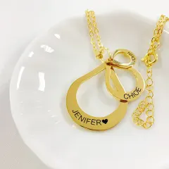 Personalized Family Name Necklace with 3 Engraved Teardrop Rings for Mom thumbnail 2