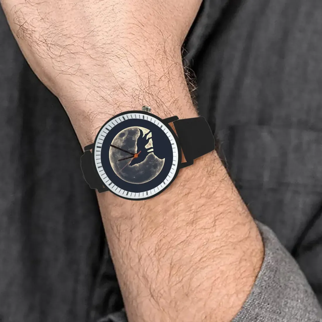 Custom Unisex Leather Strap Watch — photo 2