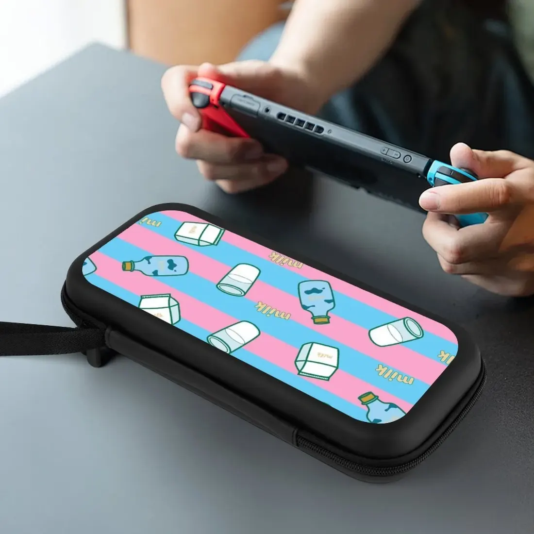 Switch 2 Carrying Case — photo 2
