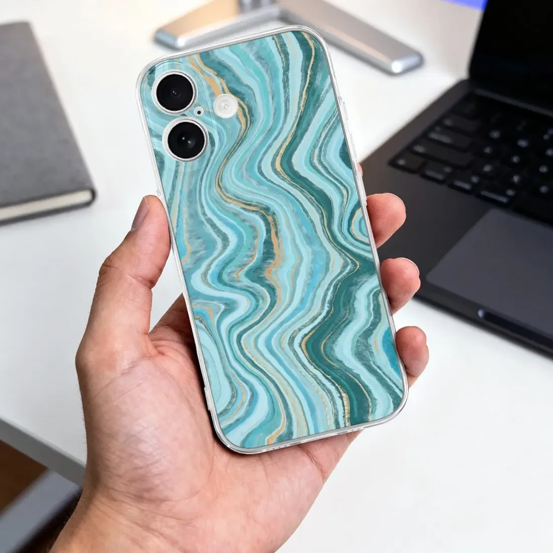 iPhone 17 Transparent Case — photo 2