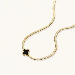 Lucky Clover Necklace: 18K Gold Gift for Her thumbnail 2