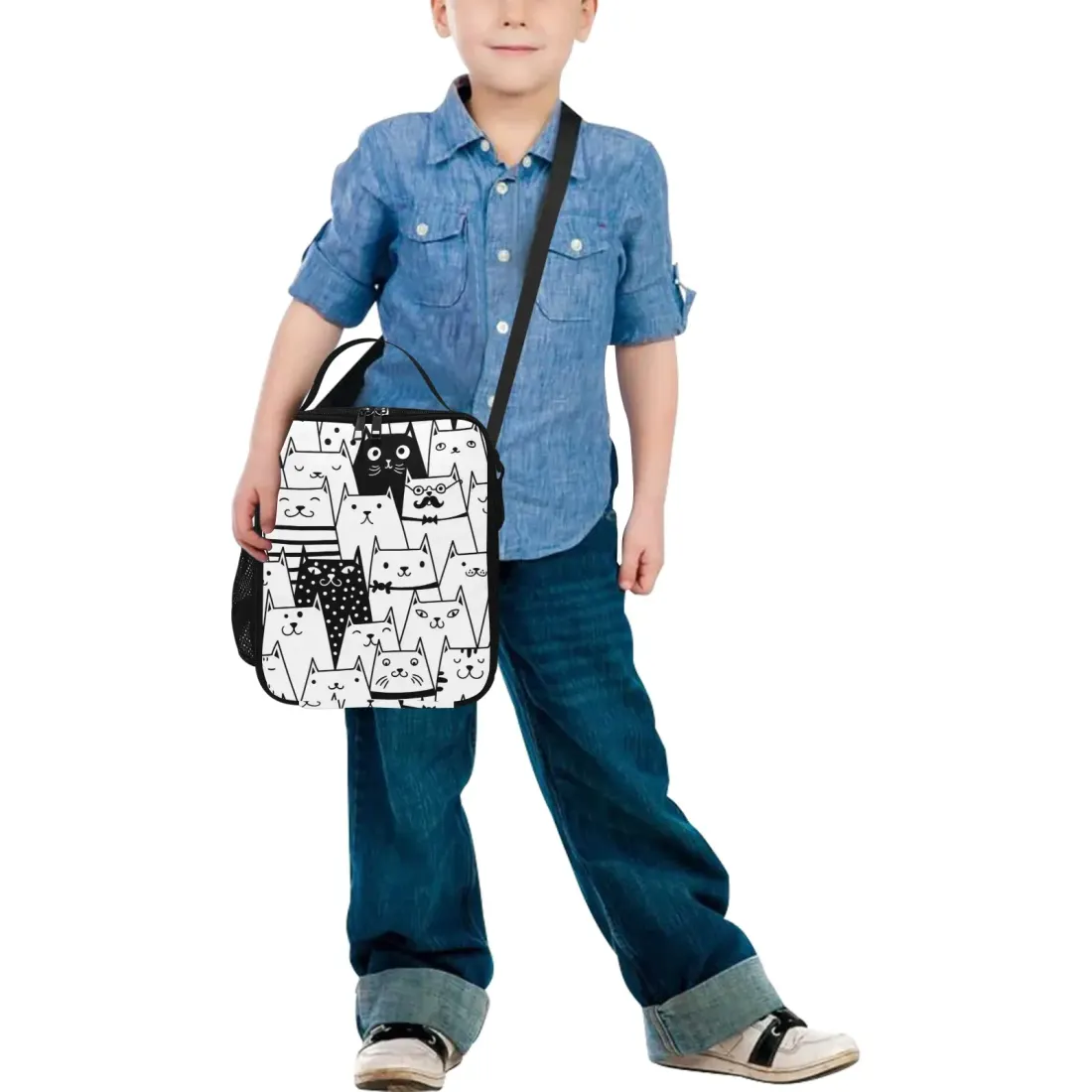 Kid's All Over Print Crossbody Insulated Lunch Bag (Model1722) — photo 5